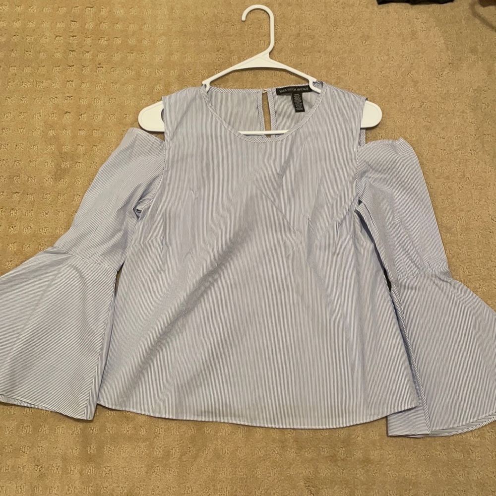 saks fifth avenue | cold shoulder bell sleeve top